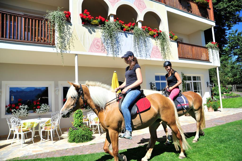 Hotel Koenig Laurin San Genesio Atesino Ngoại thất bức ảnh